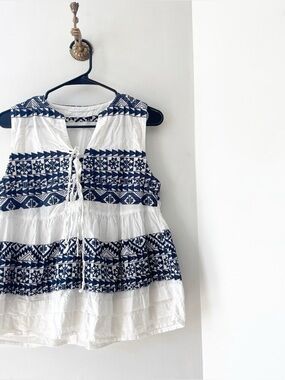 Greek Archaic Kori Tie Front Cotton Shirt | Small